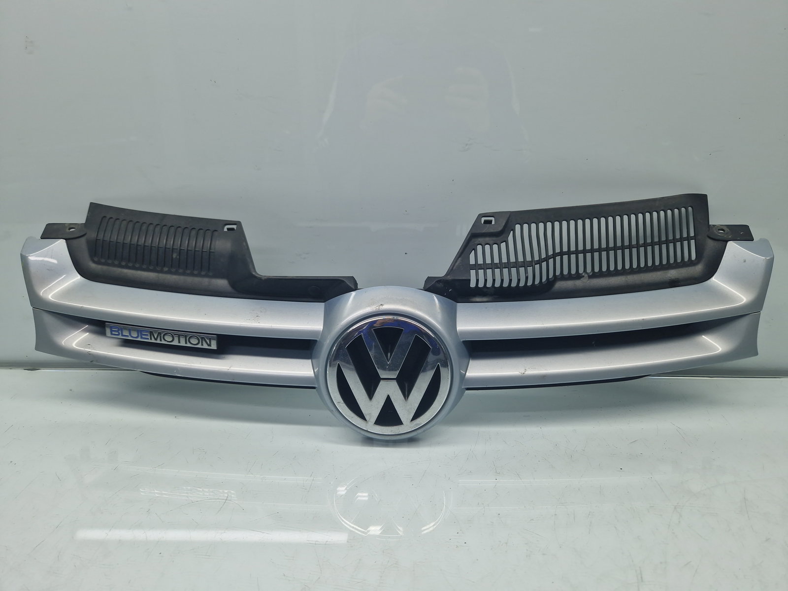 Grila bara fata Volkswagen Golf 5 (1K1) [Fabr 2004-2008] Hatchback 1K0853651 - imagine 1