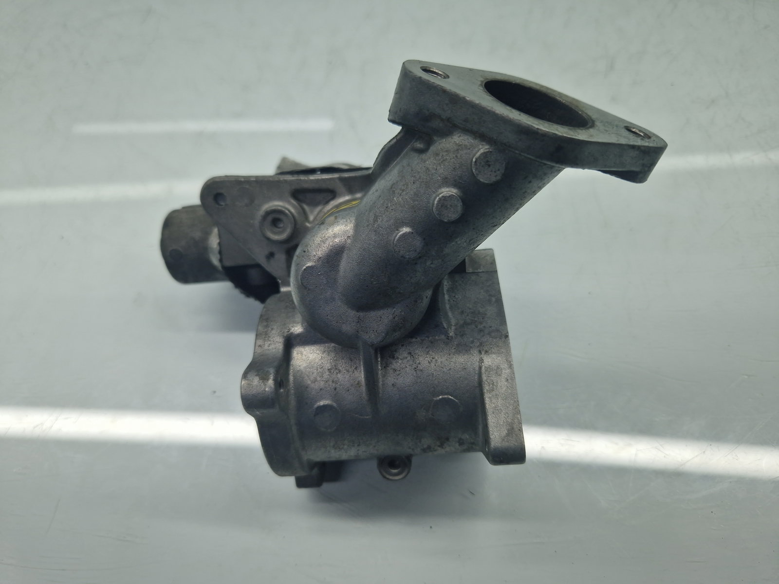 Supapa EGR Volkswagen Golf 5 (1K1) [Fabr 2004-2008] 03G129637A - imagine 3