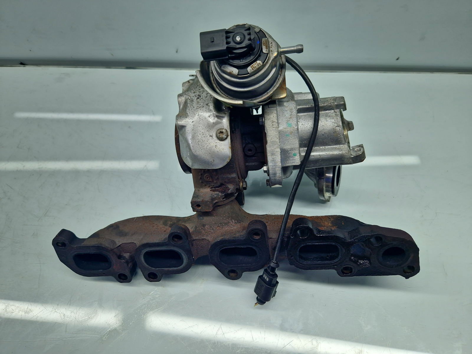 Turbina Seat Leon (5F1) [Fabr 2012-2018] 04L253016H 1.6 TDI CLHA 77KW / 105CP - imagine 3