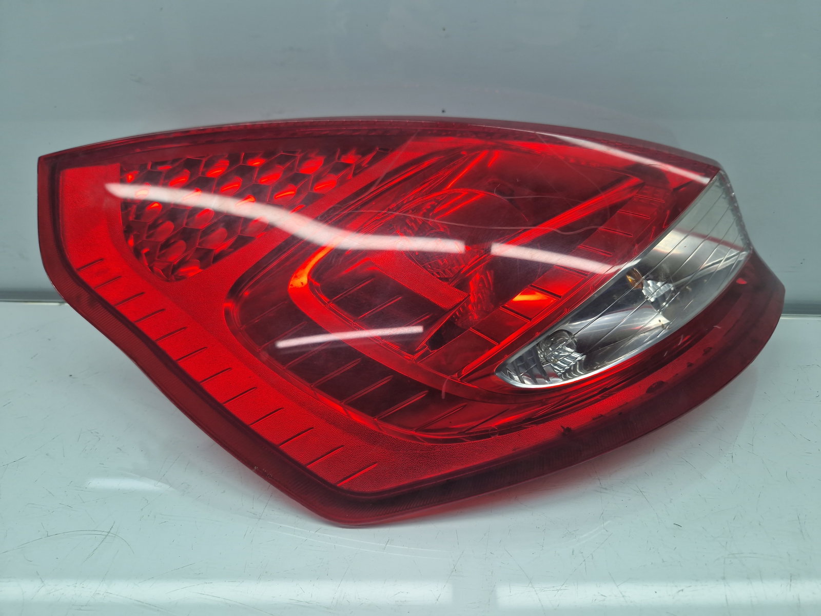 Stop aripa stanga Ford Fiesta 6 [Fabr 2008-2019] 8A61-13405-A - imagine 1