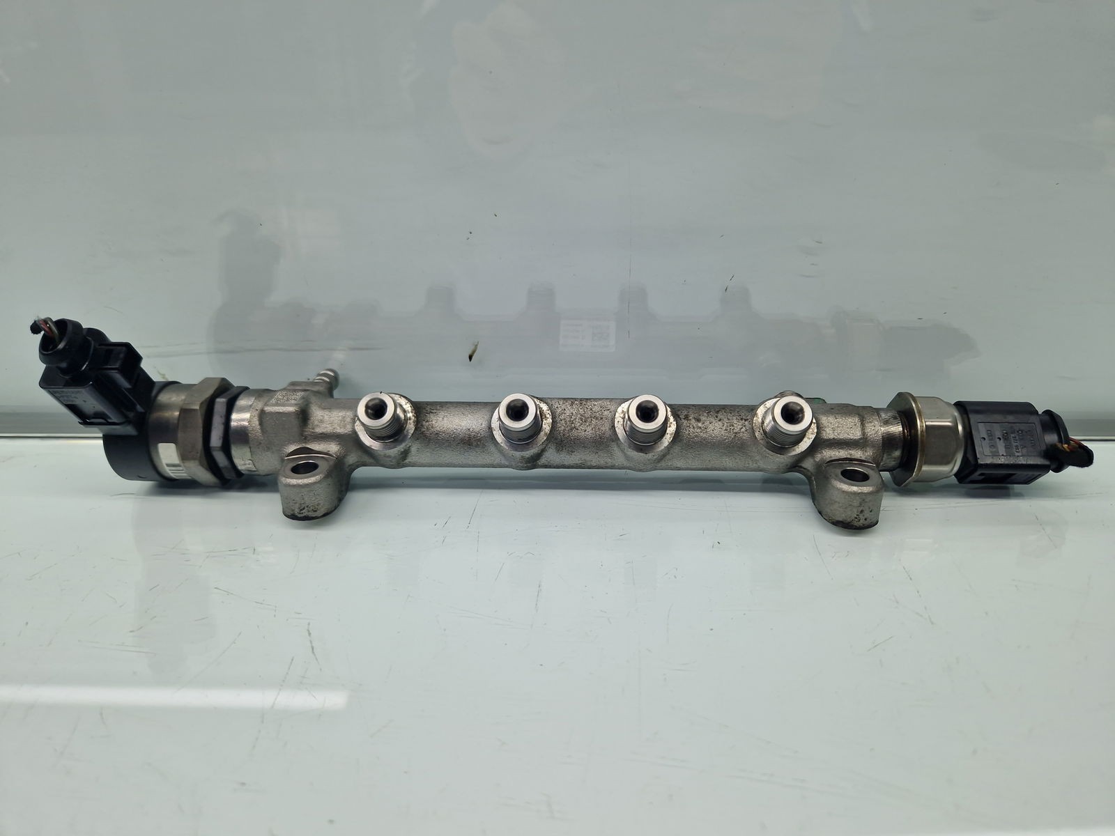 Rampa injectoare Skoda Octavia 3 (5E3) [Fabr 2012-2020] 04L089B 1.6 TDI CLHA 77KW / 105CP - imagine 1