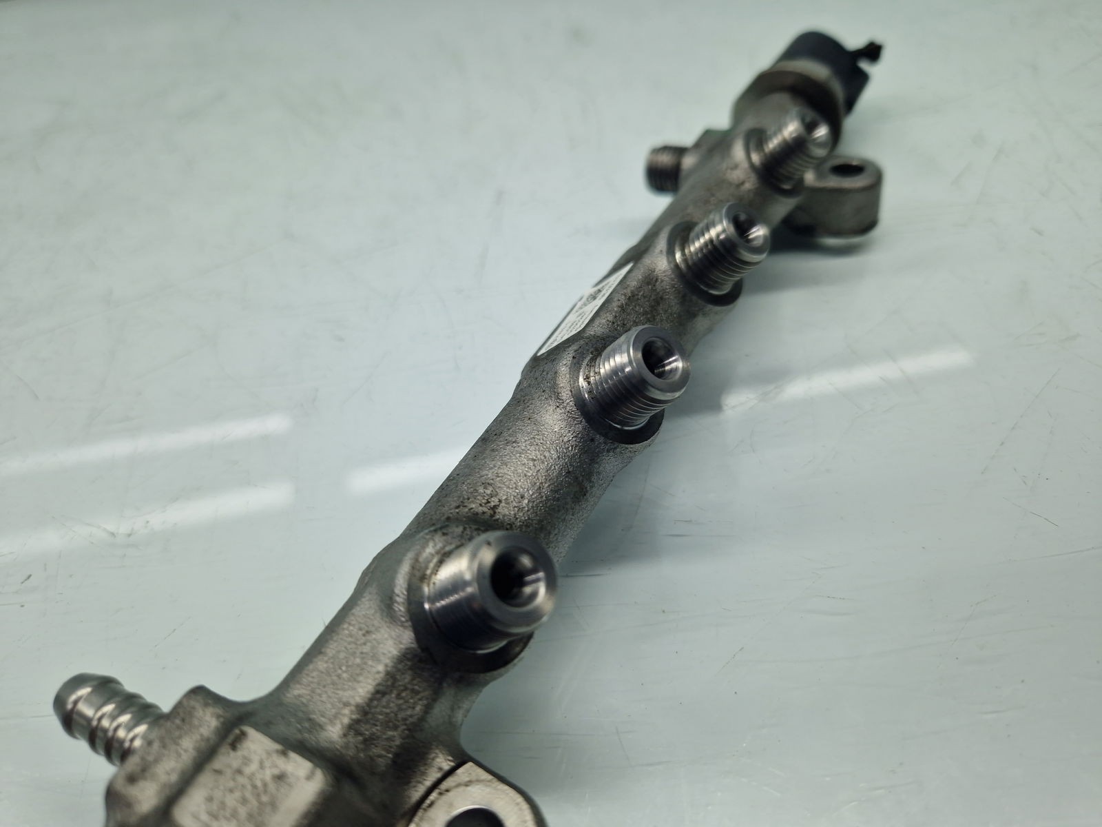 Rampa injectoare Skoda Octavia 3 (5E3) [Fabr 2012-2020] 04L089B 1.6 TDI CLHA 77KW / 105CP - imagine 3