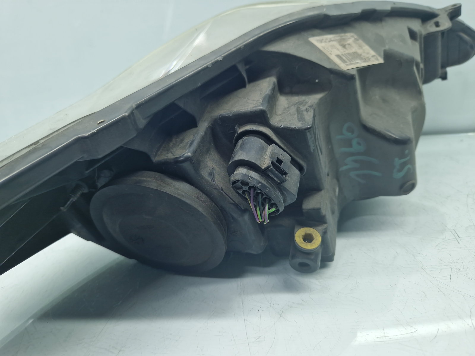 Far stanga Ford Fiesta 6 [Fabr 2008-2019] 8A61-13W030-BJ - imagine 4