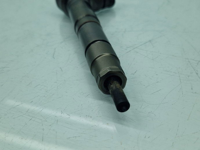 Injector Skoda Octavia 3 (5E3) [Fabr 2012-2020] 04L130277G 1.6 TDI CLHA 77KW / 105CP