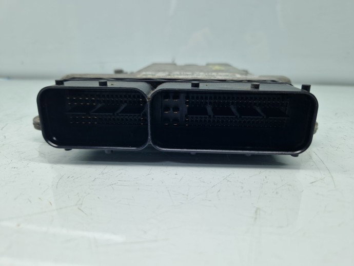 Calculator motor ECU Skoda Octavia 3 (5E3) [Fabr 2012-2020] 04L907309B 1.6 TDI CLHA 77KW / 105CP