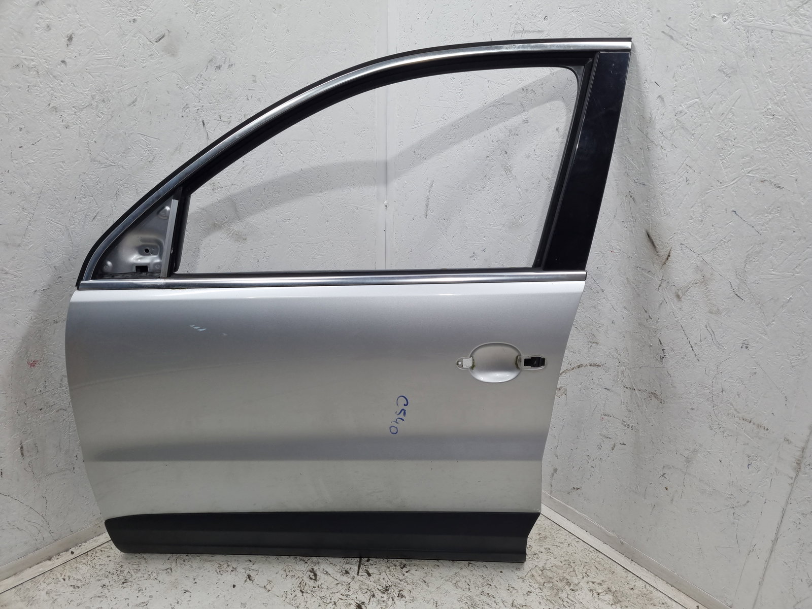 Usa stanga fata Volkswagen Tiguan (5N) [Fabr 2007-2016] SUV LA7W