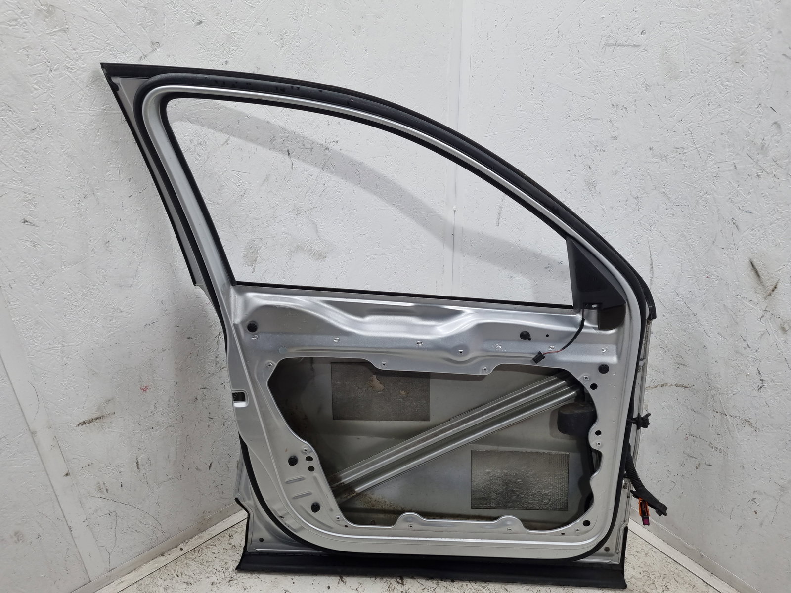 Usa stanga fata Volkswagen Tiguan (5N) [Fabr 2007-2016] SUV LA7W - imagine 8