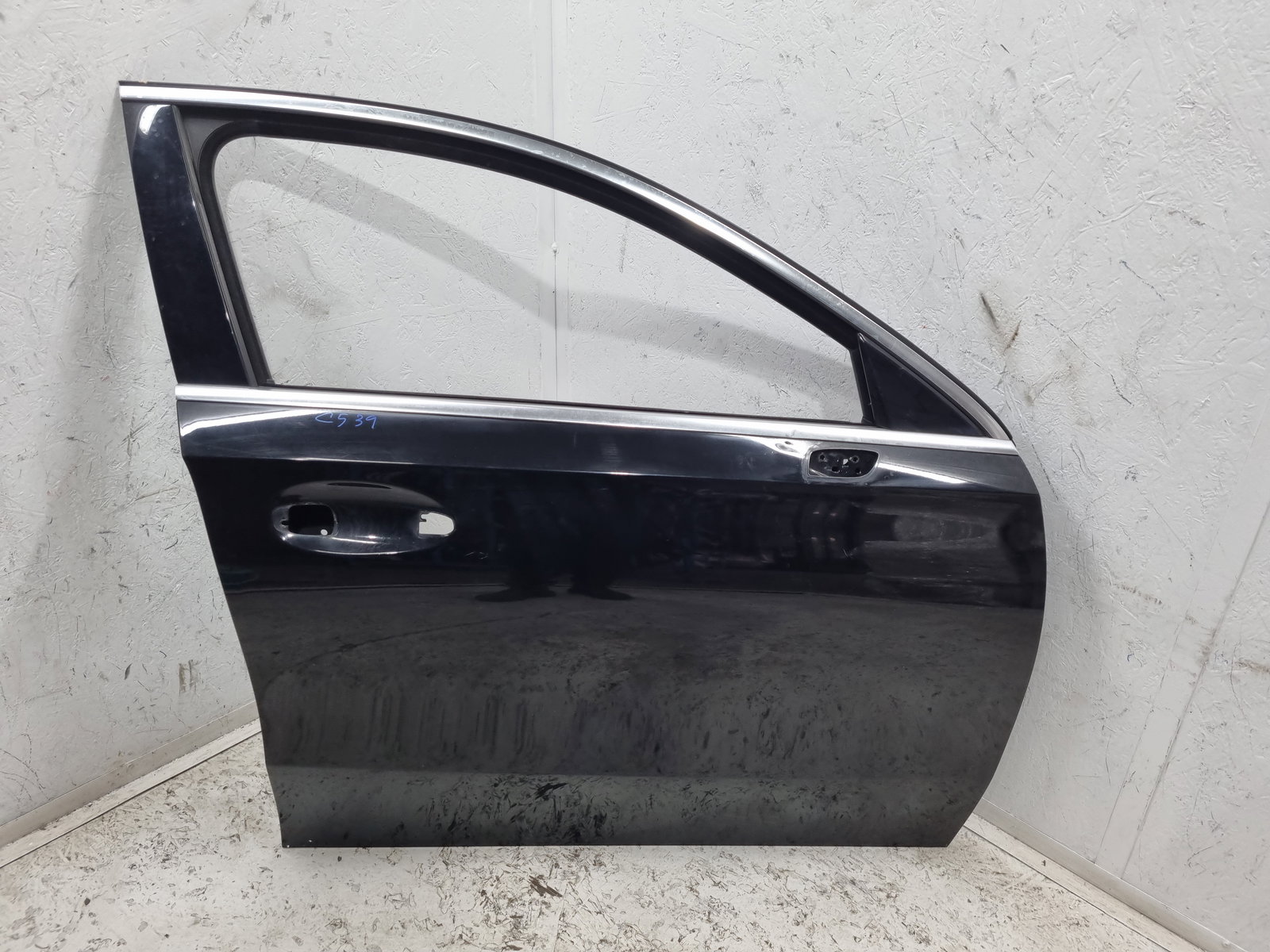 Usa dreapta fata Mercedes Clasa A (W177) [Fabr 2019-2024] Berlina AMG 191U Negru Cosmos - imagine 1