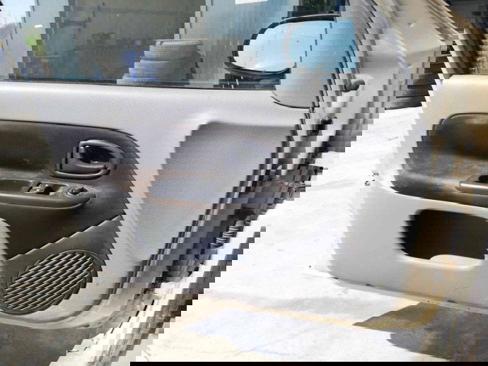 Tapiterie usa stanga fata OEM Renault Symbol / Thalia [Fabr 1998-2007] 1.5 K9K