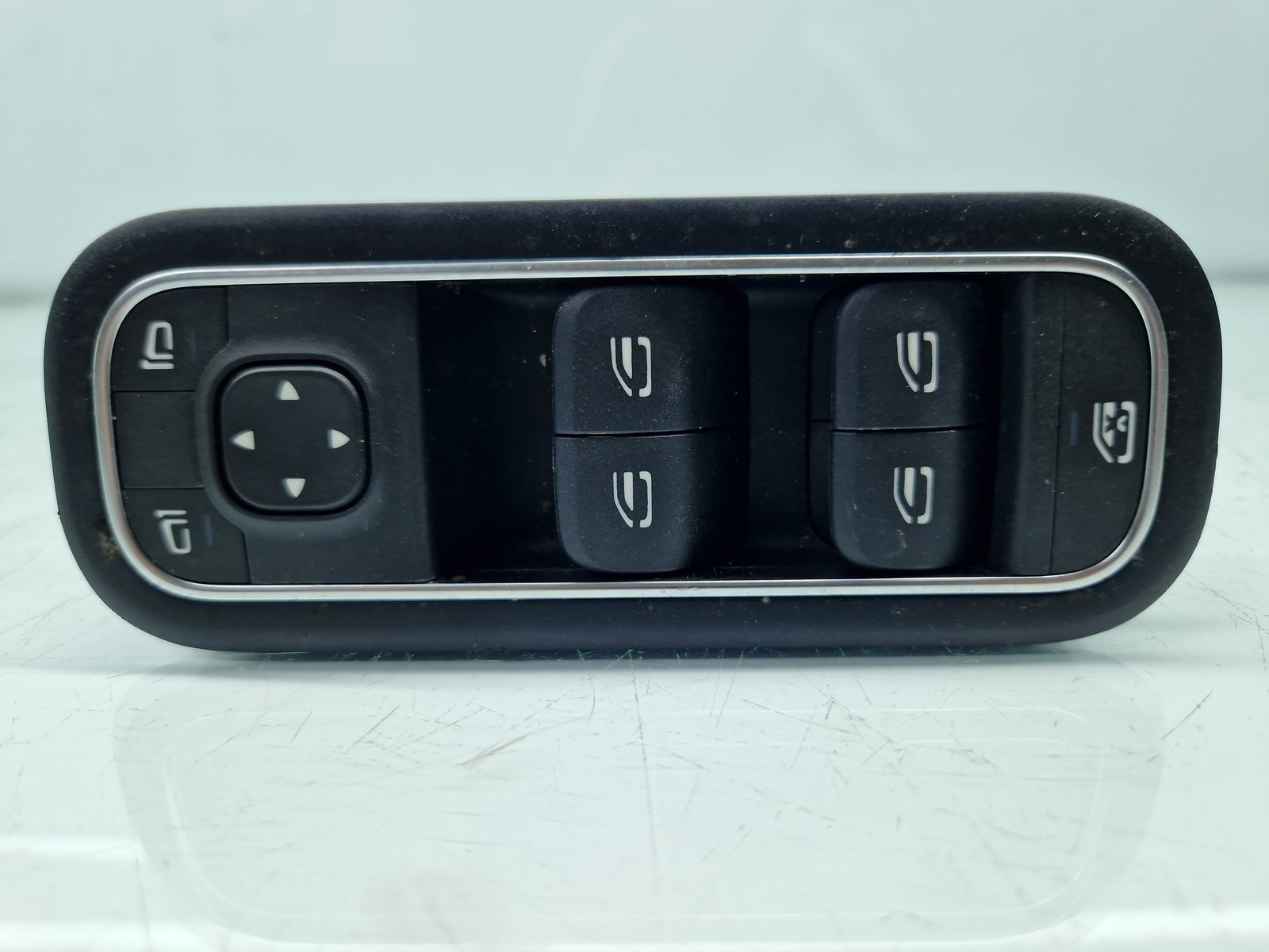 Butoane comanda geamuri sofer Mercedes Clasa A (W177) [Fabr 2019-2024] A1679059603 - imagine 1