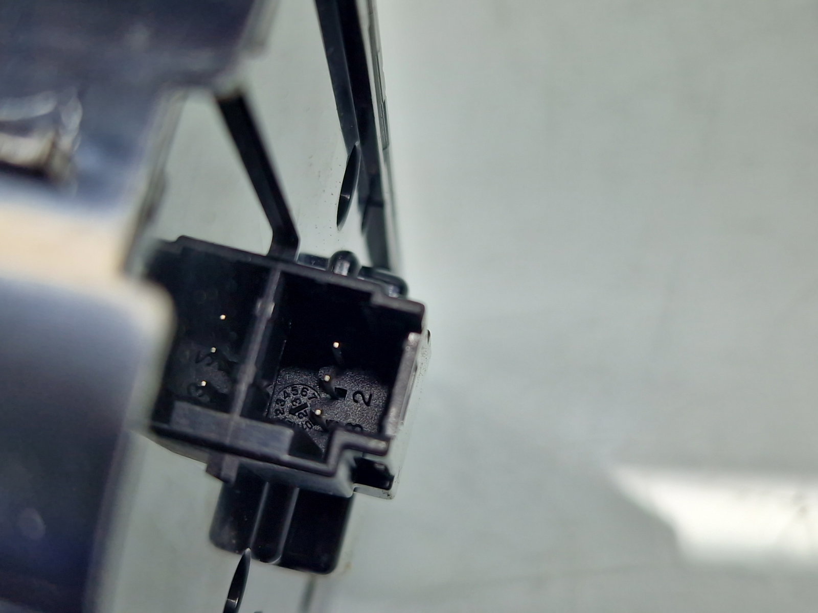 Butoane comanda geamuri sofer Mercedes Clasa A (W177) [Fabr 2019-2024] A1679059603 - imagine 4