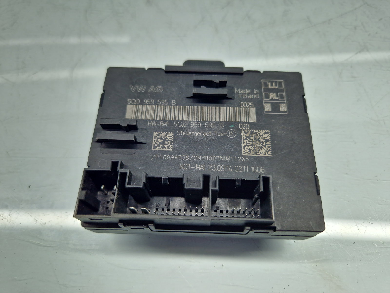 Modul confort AUDI A3 (8VS) [Fabr 2013-prezent] 5Q0959595B - imagine 2