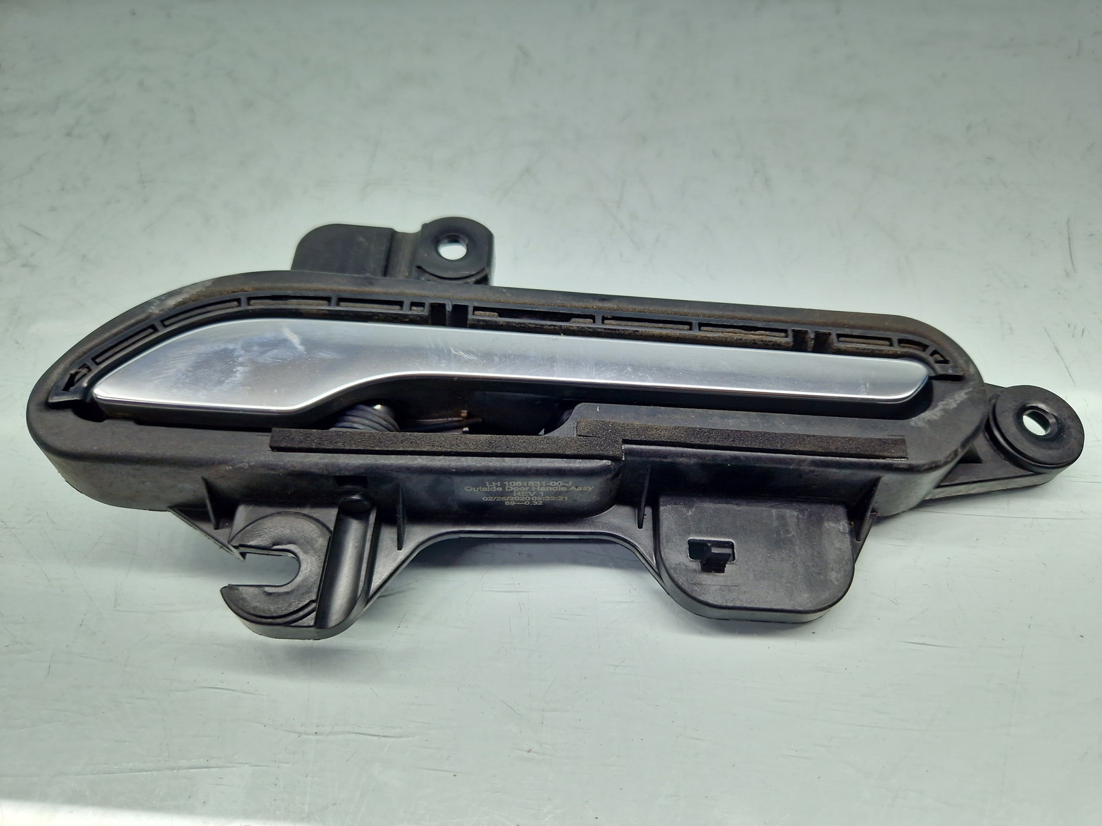 Maner usa stanga spate TESLA Model 3 [Fabr 2020-2025] Pearl White - imagine 1