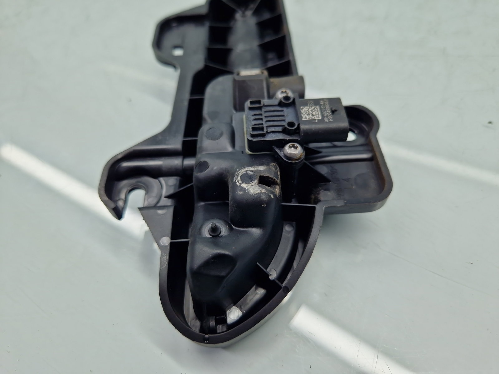 Maner usa stanga spate TESLA Model 3 [Fabr 2020-2025] Pearl White - imagine 4