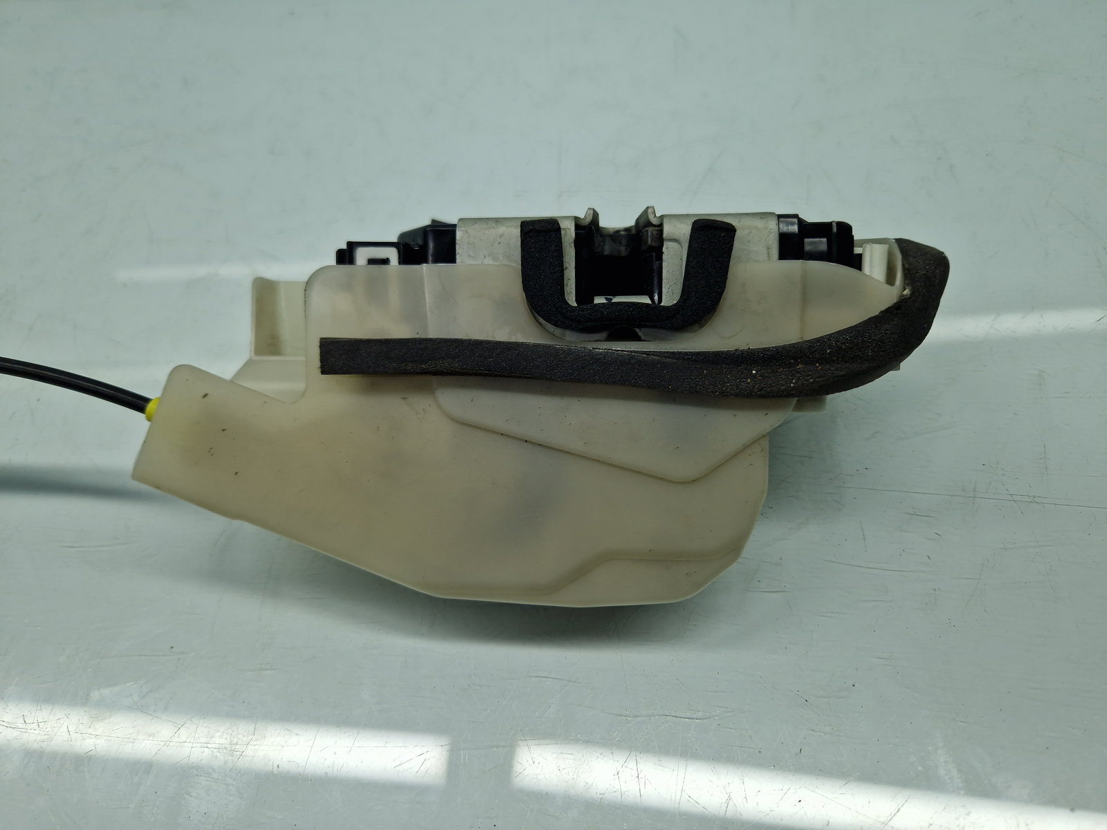 Broasca usa stanga spate TESLA Model 3 [Fabr 2020-2025] 1068970-00-M - imagine 2