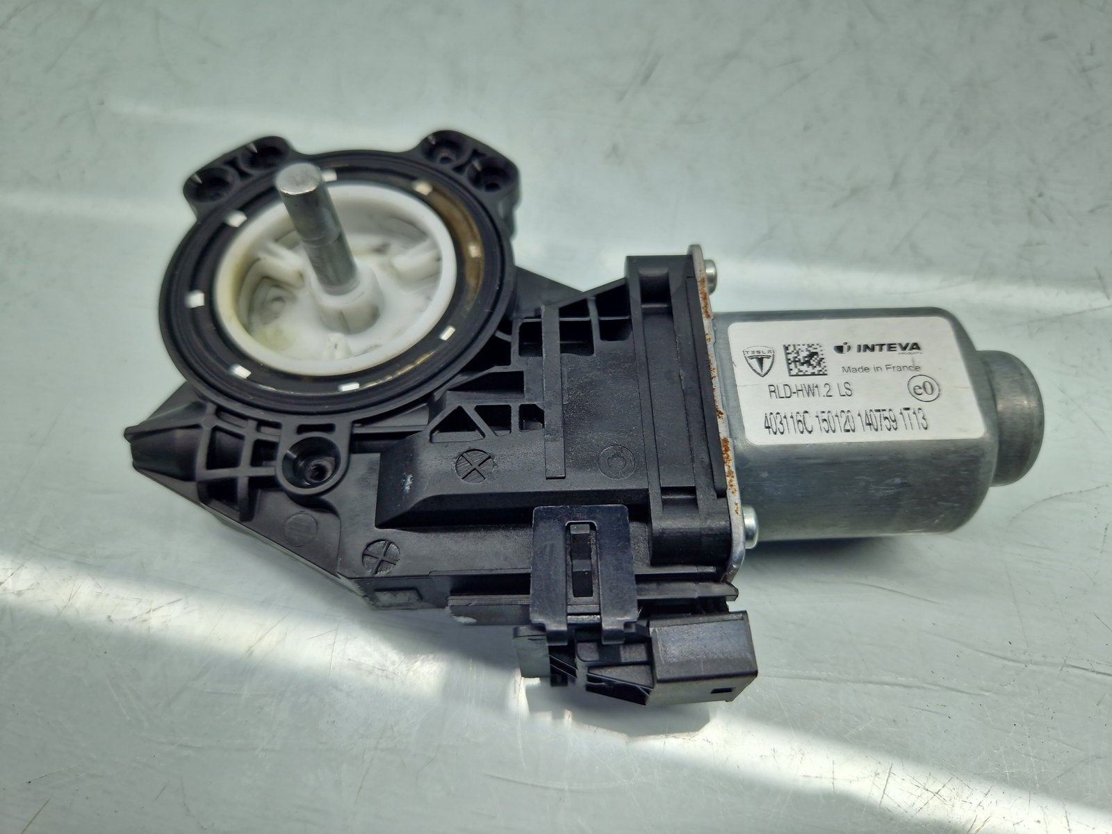 Motoras geam stanga spate TESLA Model 3 [Fabr 2020-2025] 403116C - imagine 1