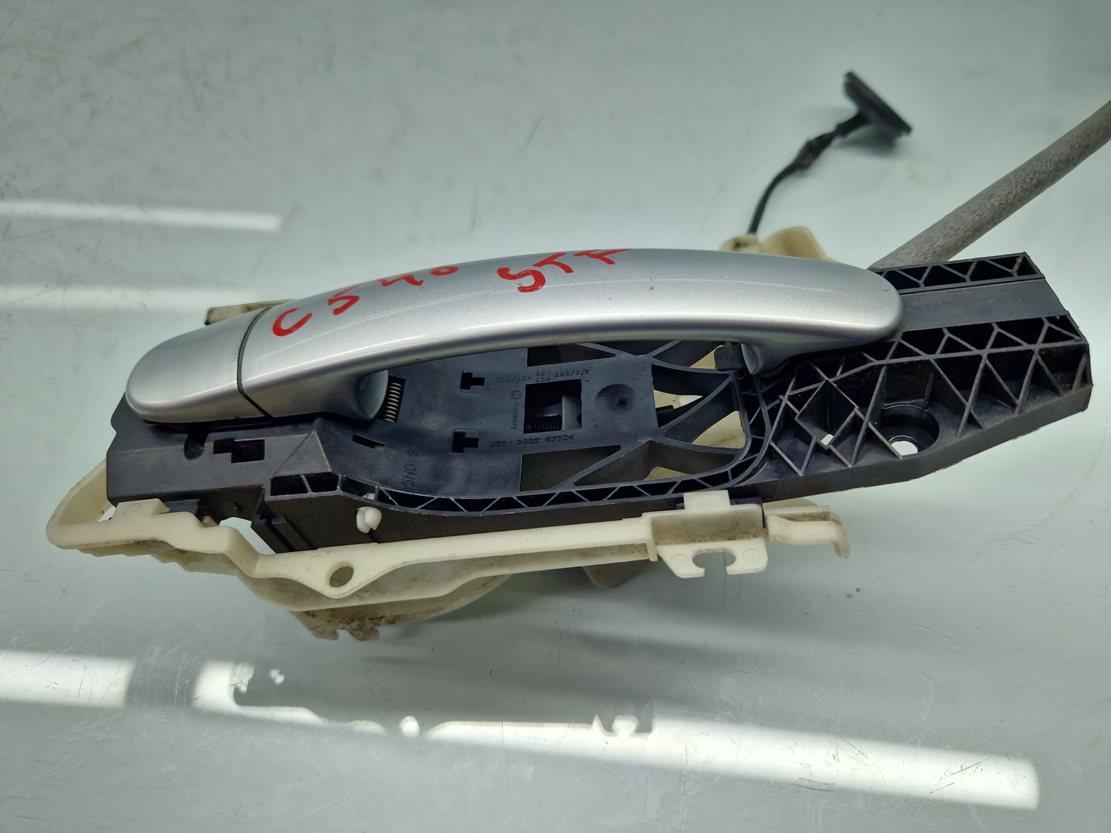 Maner usa stanga fata Volkswagen Tiguan (5N) [Fabr 2007-2016] SUV LA7W - imagine 1