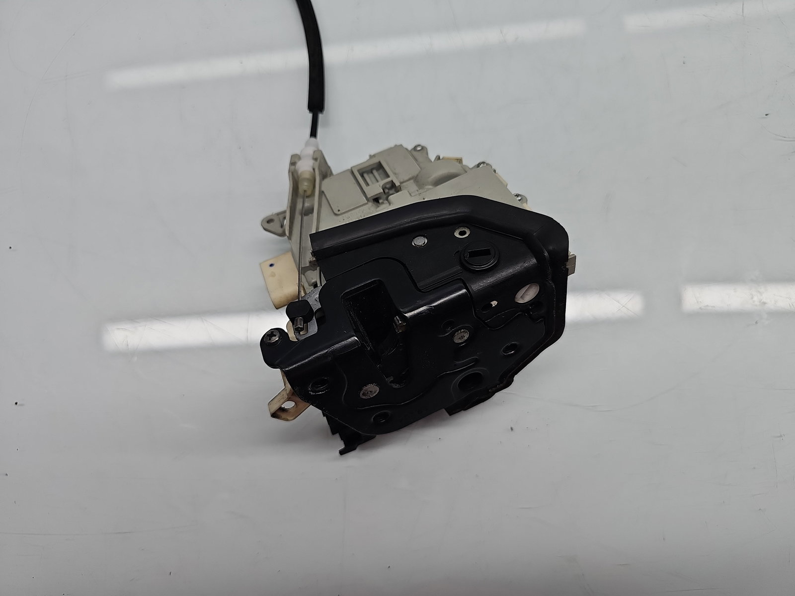 Broasca usa dreapta spate AUDI A4 (8K2, B8.5) [Fabr 2008-2015] Berlina Facelift 8K0839016C - imagine 1