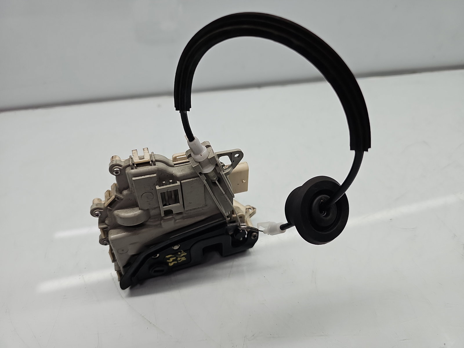 Broasca usa stanga spate AUDI A4 (8K2, B8.5) [Fabr 2008-2015] Berlina Facelift 8K0839015C - imagine 1