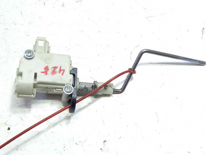 Motoras deschidere rezervor 8E0862153A Audi A4 (8EC, B7) [Fabr 2004-2008] 2.0 BLB