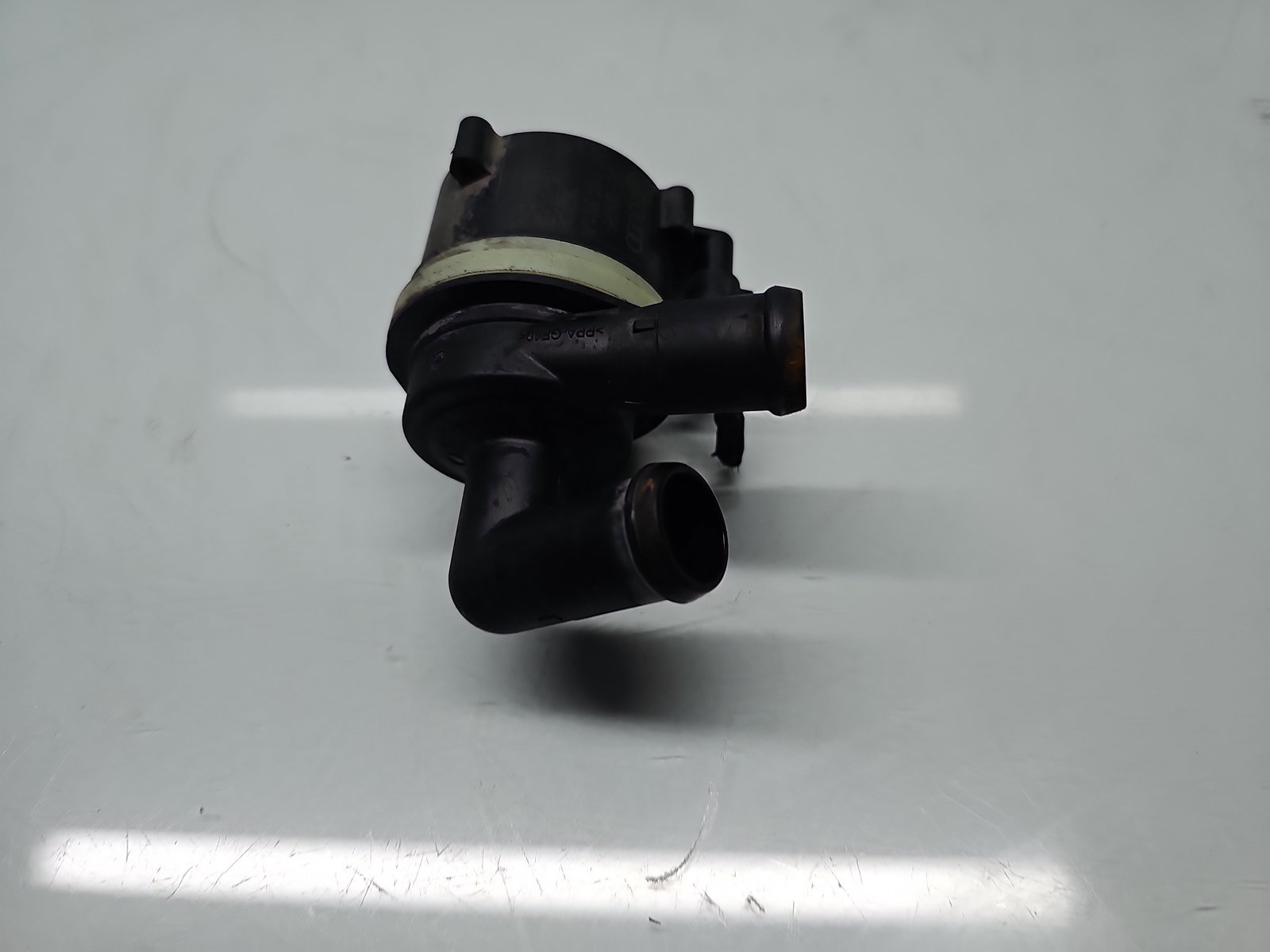 Pompa recirculare apa Volkswagen Tiguan (5N) [Fabr 2007-2016] 5N0965561A 2.0 TDI CFFB 103KW / 140CP - imagine 2