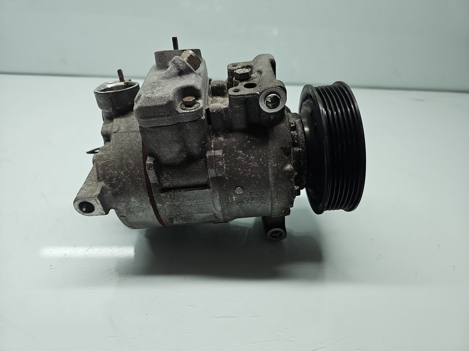 Compresor clima Volkswagen Tiguan (5N) [Fabr 2007-2016] 5N0820803F 2.0 TDI CFFB 103KW / 140CP - imagine 5