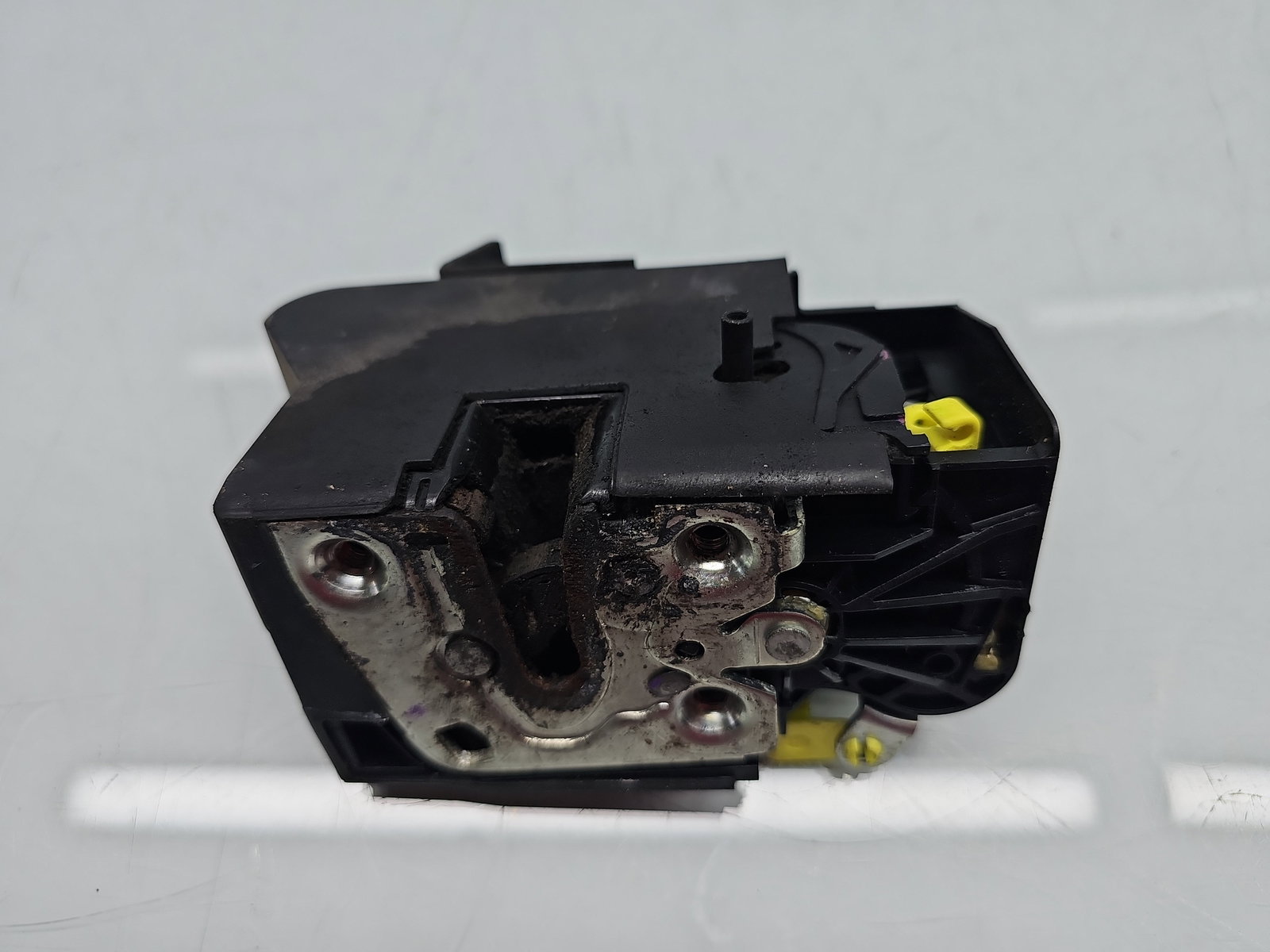 Broasca usa stanga spate Dacia Duster 2 [Fabr 2017-2023] 825038107R - imagine 4