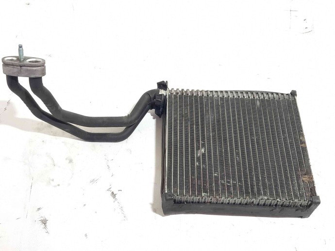 Radiator bord OEM Audi A4 (8EC, B7) [Fabr 2004-2008] 2.0 BLB
