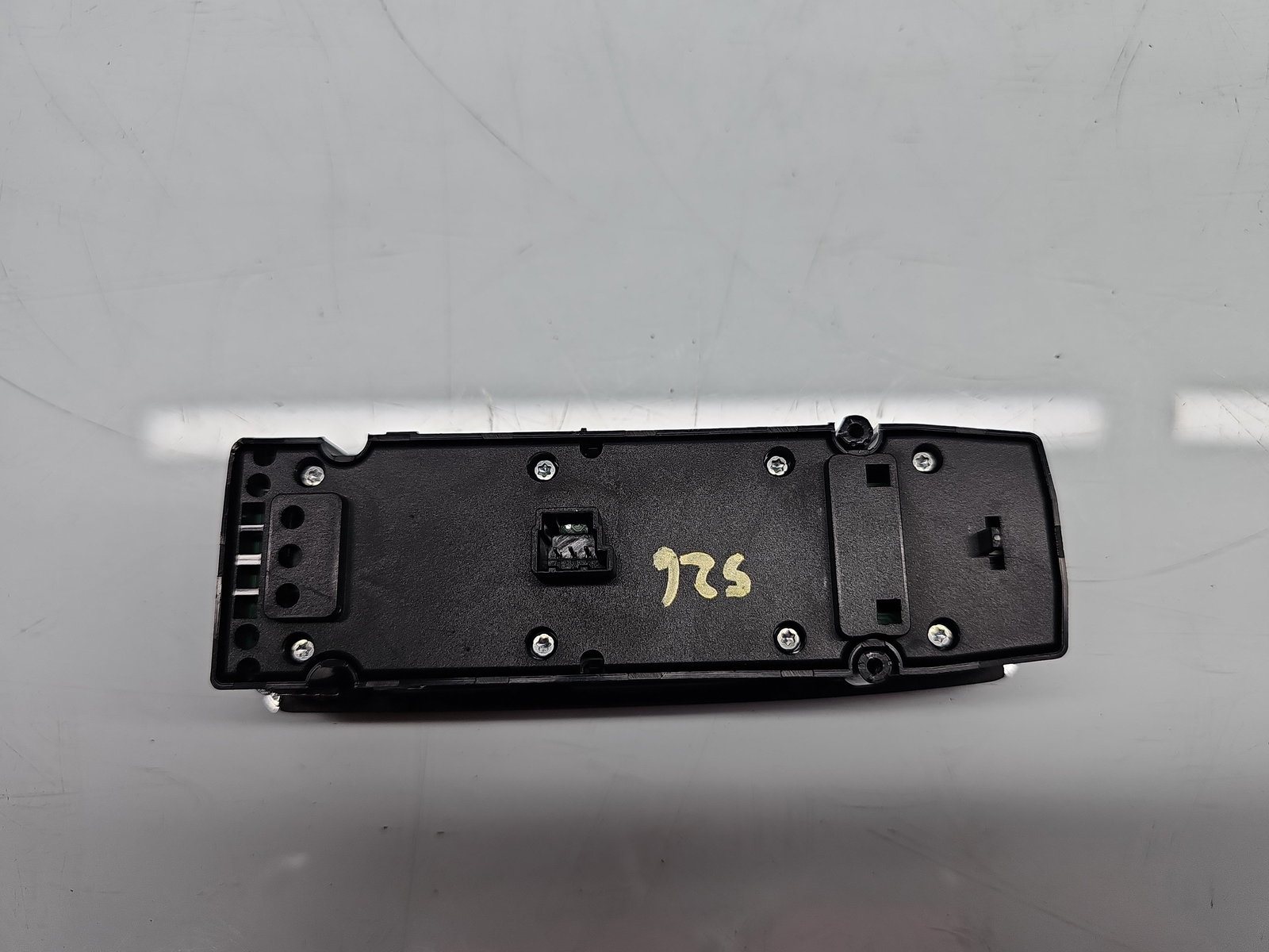 Butoane comanda geamuri sofer Mercedes Clasa C (W204) [Fabr 2007-2014] A2128208310 - imagine 4