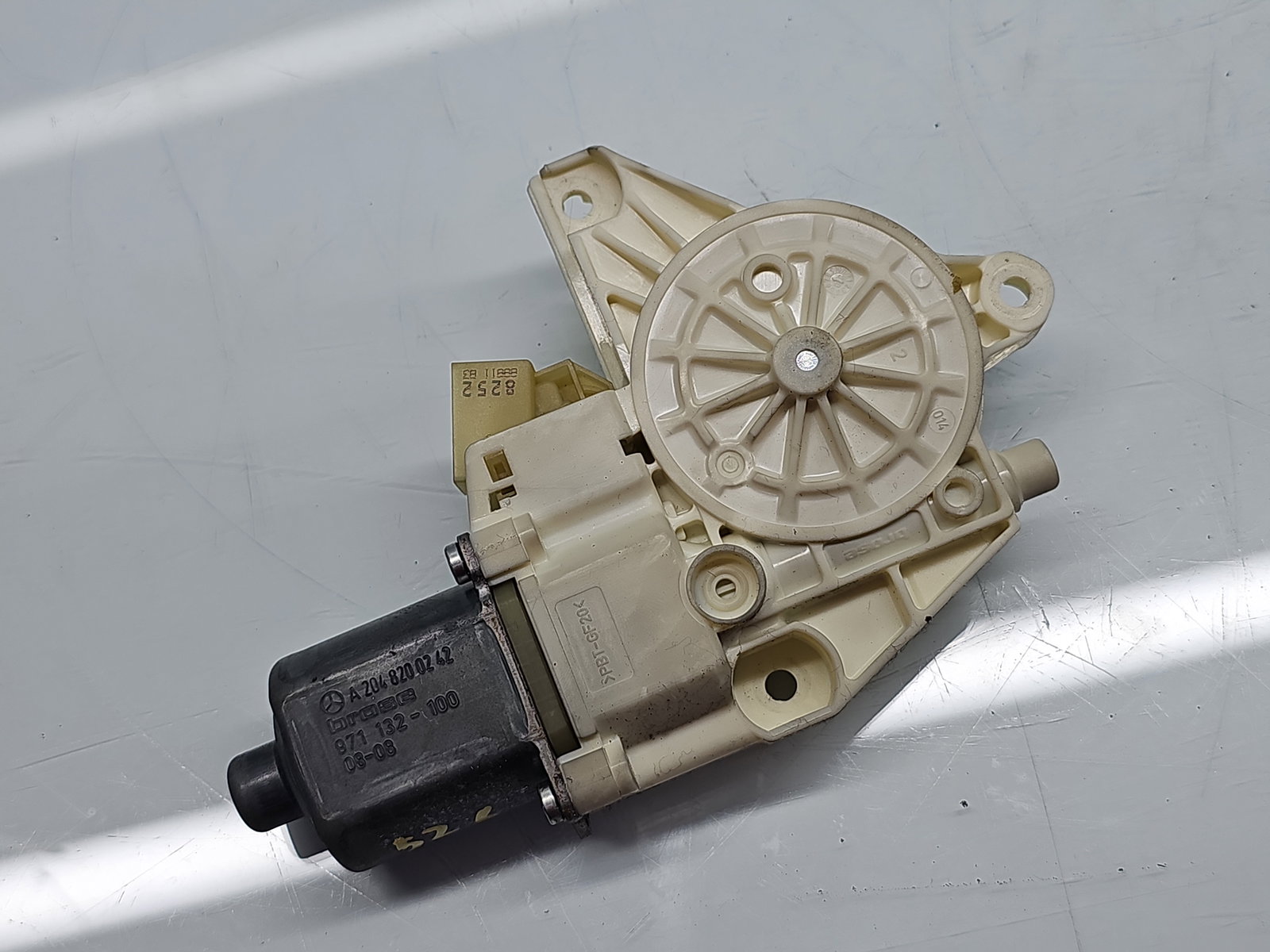 Motoras geam dreapta fata Mercedes Clasa C (W204) [Fabr 2007-2014] A2048200242 - imagine 4