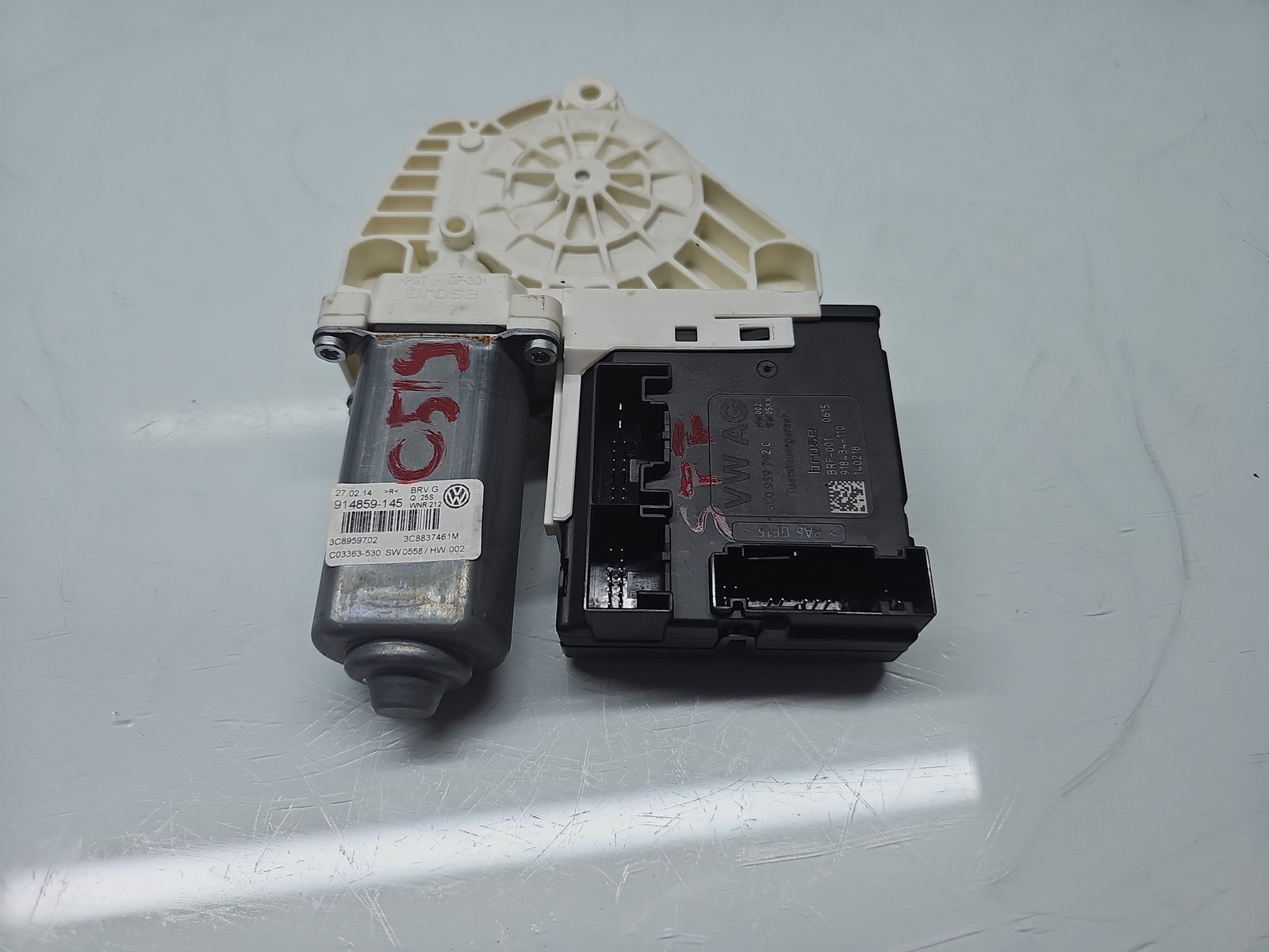 Motoras geam stanga fata Volkswagen Passat CC (358) Facelift [Fabr 2012-2016] 3C8837461M - imagine 2