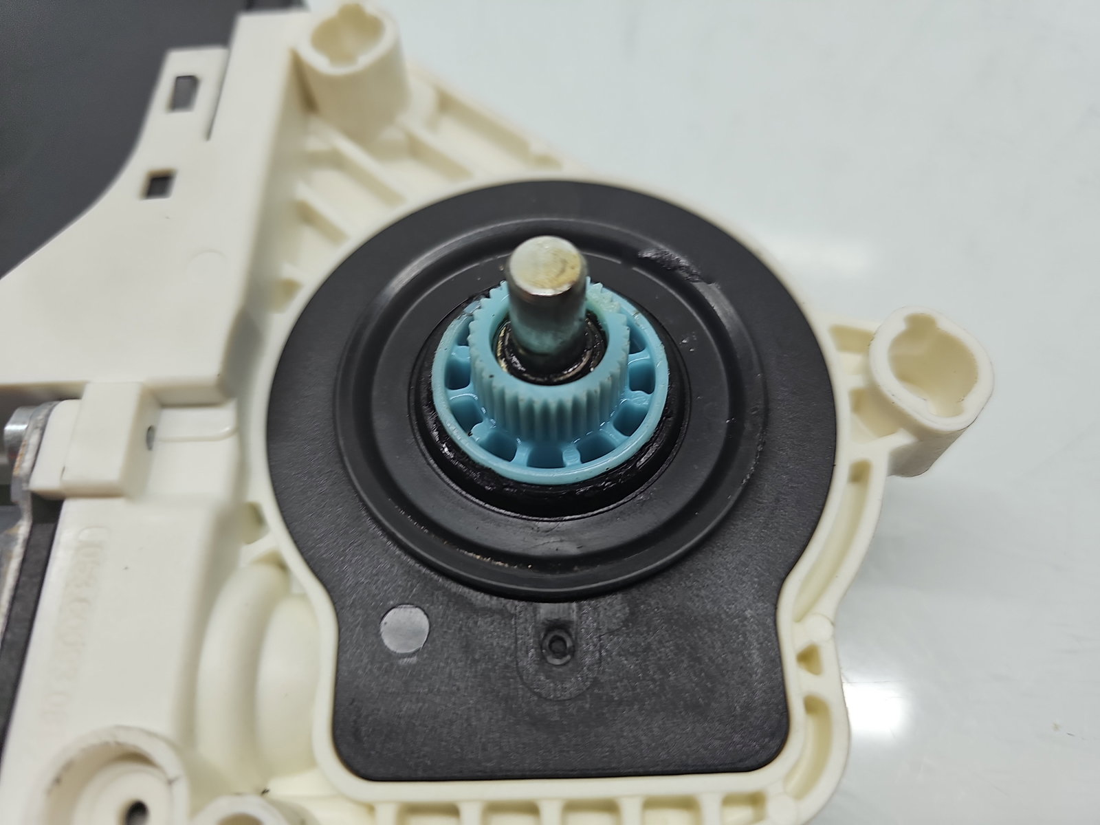 Motoras geam stanga fata Volkswagen Passat CC (358) Facelift [Fabr 2012-2016] 3C8837461M - imagine 4