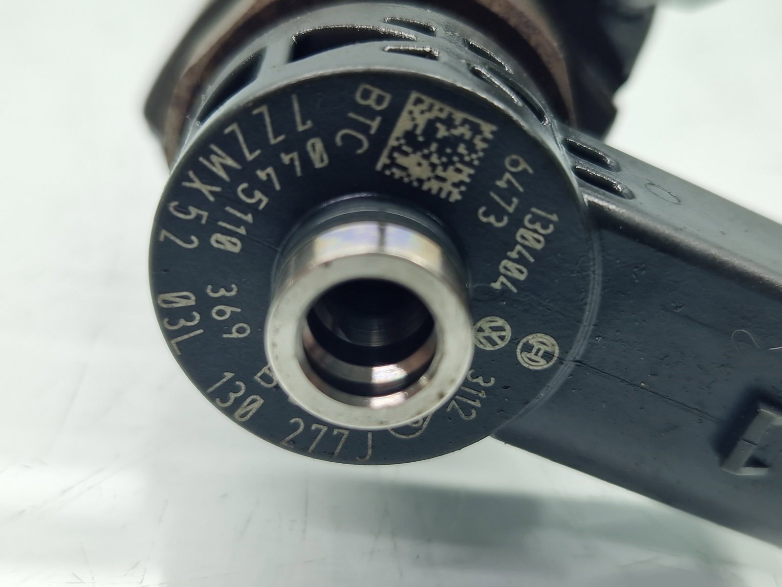 Injector AUDI A4 (8K2, B8) [Fabr 2008-2015] 03L130277J 2.0 TDI CFFB 103KW / 140CP - imagine 2