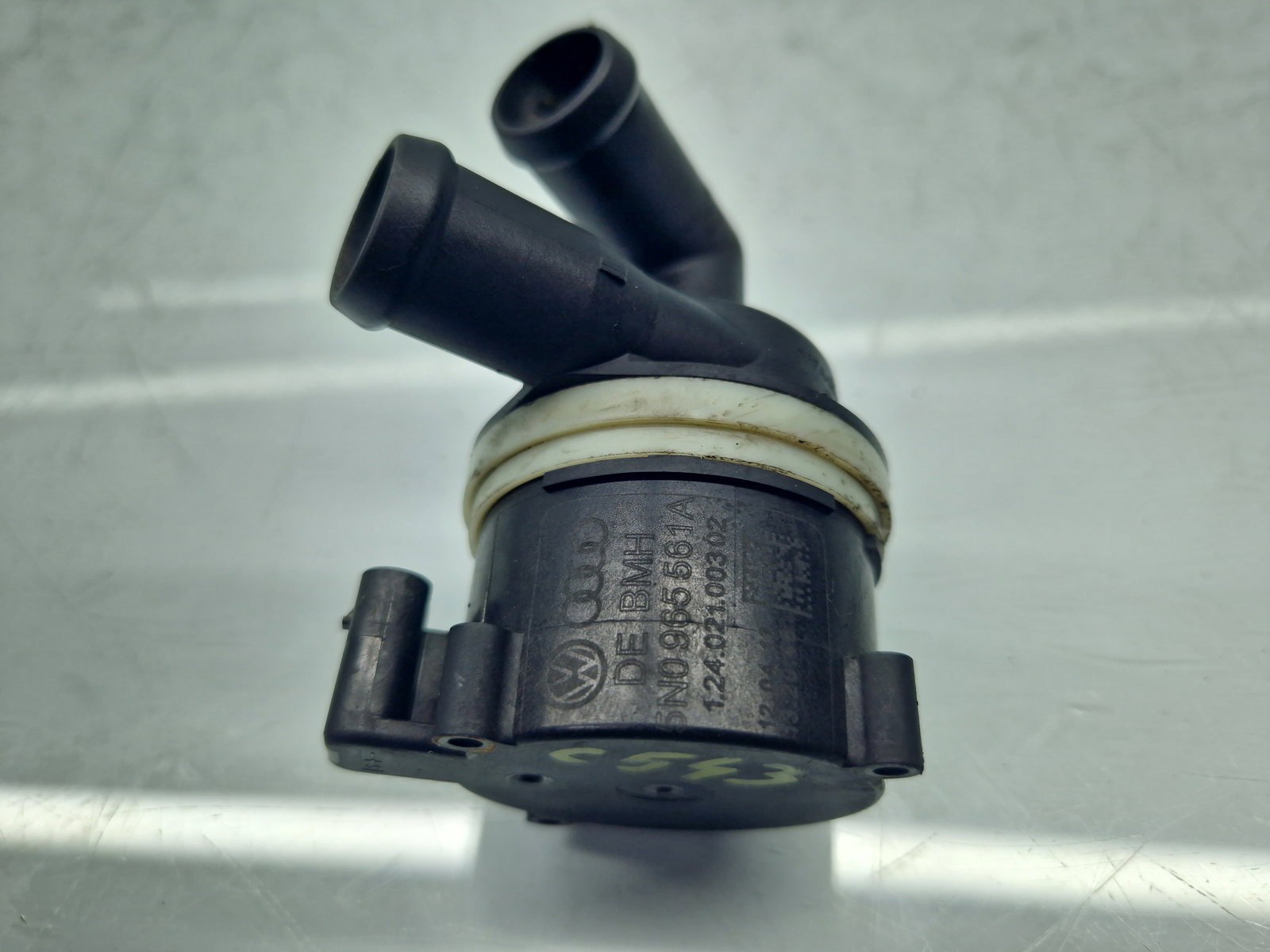 Pompa recirculare apa AUDI Q5 (8RB) [ Fabr 2008-2016] 5N0965561A 2.0 TDI CFFB 103KW / 140CP - imagine 4