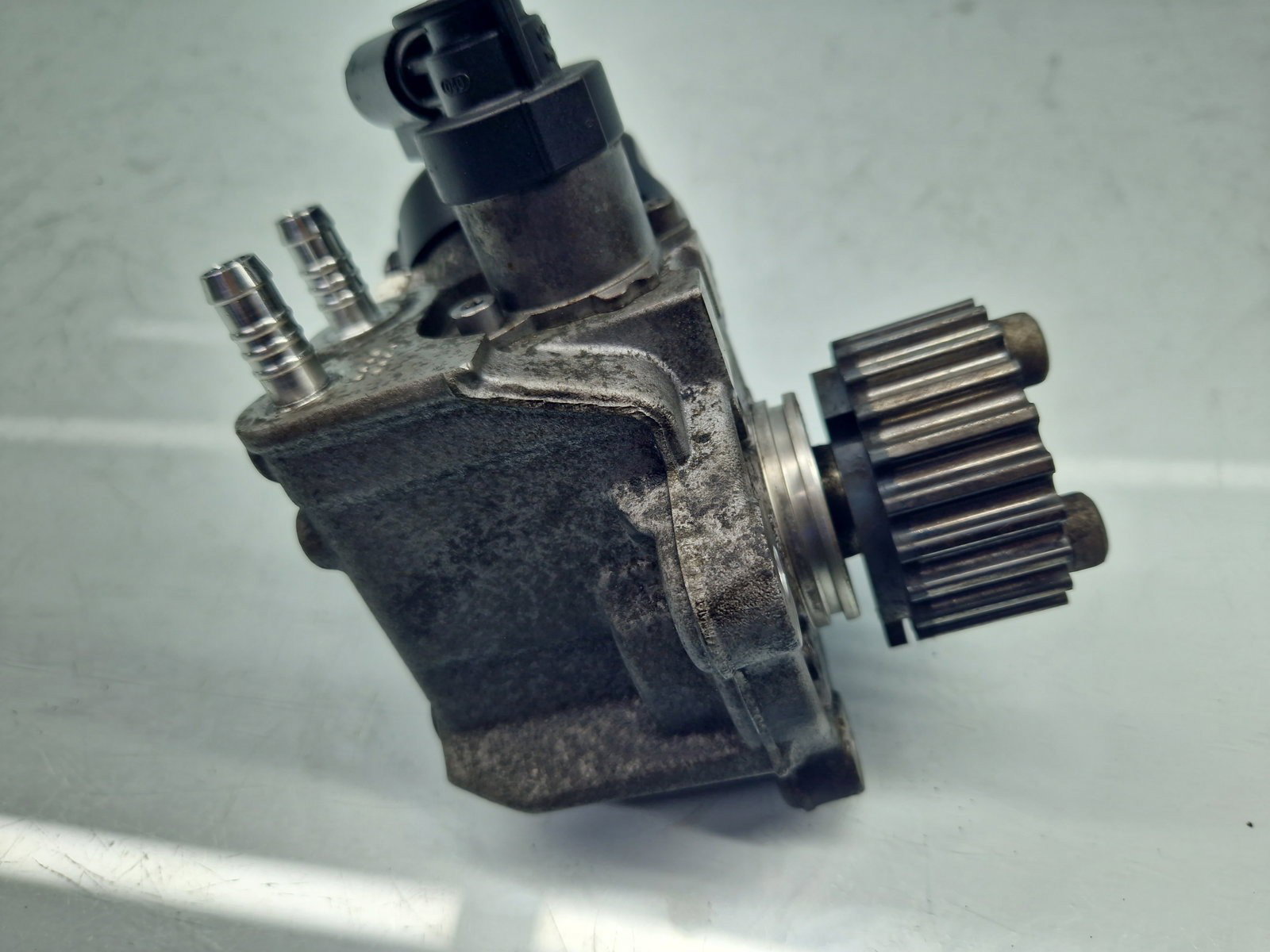 Pompa inalta presiune Volkswagen Passat CC (357) [Fabr 2008-2012] 03L130755L 2.0 TDI CFFB 103KW / 140CP - imagine 4