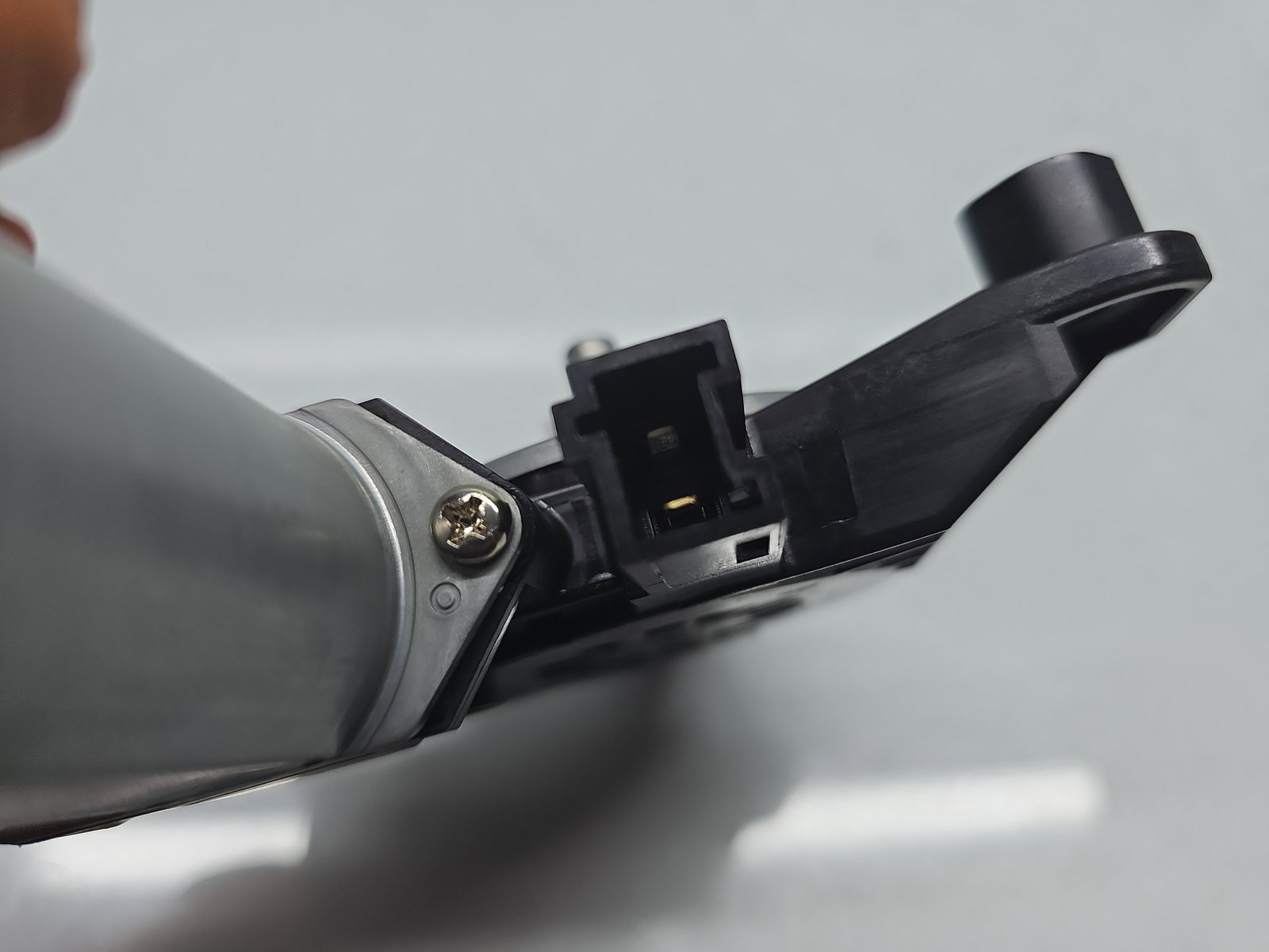 Motoras geam dreapta spate Mercedes Clasa A (W177) [Fabr 2019-2024] A0009060908 - imagine 4