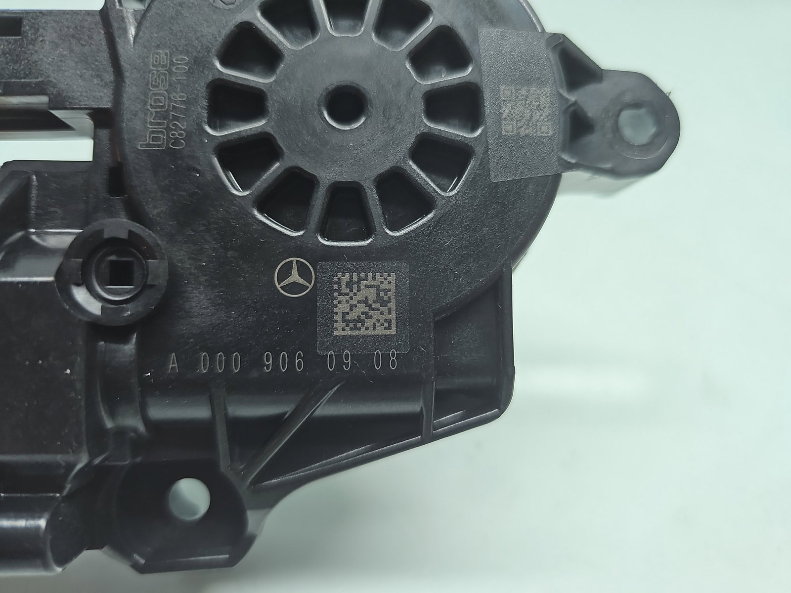 Motoras geam dreapta spate Mercedes Clasa A (W177) [Fabr 2019-2024] A0009060908 - imagine 5