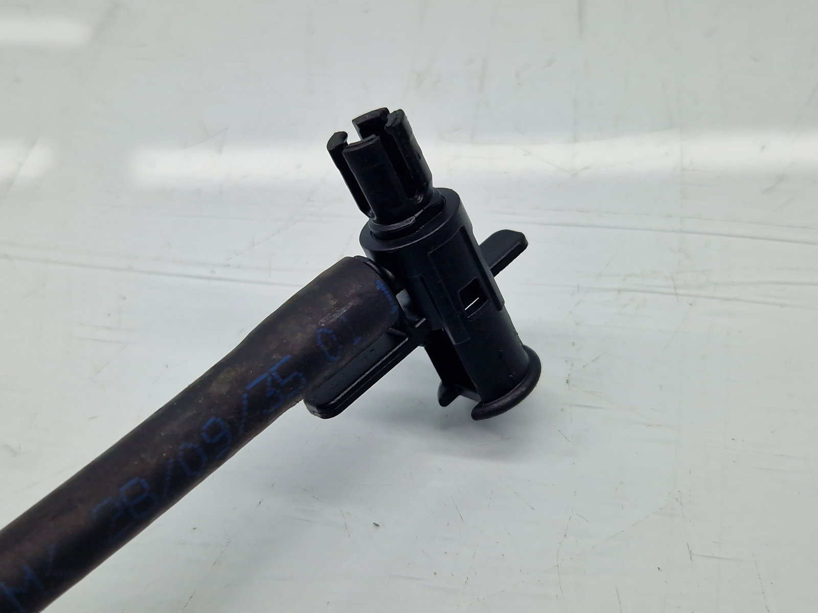 Conducta retur injectoare AUDI A3 (8P1) [Fabr 2003-2012] 1928301101 2.0 TDI CBBB 125KW / 170CP - imagine 2