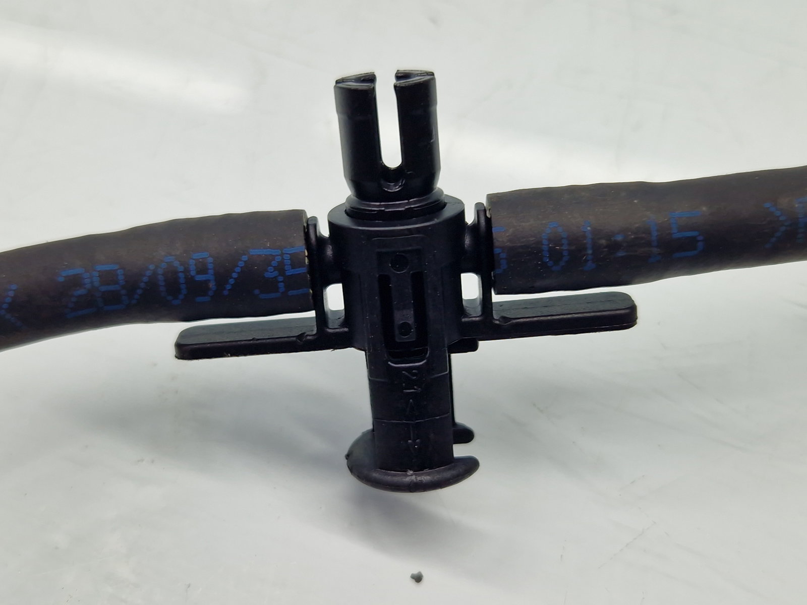 Conducta retur injectoare AUDI A3 (8P1) [Fabr 2003-2012] 1928301101 2.0 TDI CBBB 125KW / 170CP - imagine 5