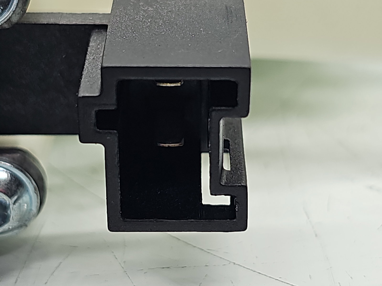 Motoras geam stanga fata Mercedes Clasa A (W177) [Fabr 2019-2024] A0009065806 - imagine 3