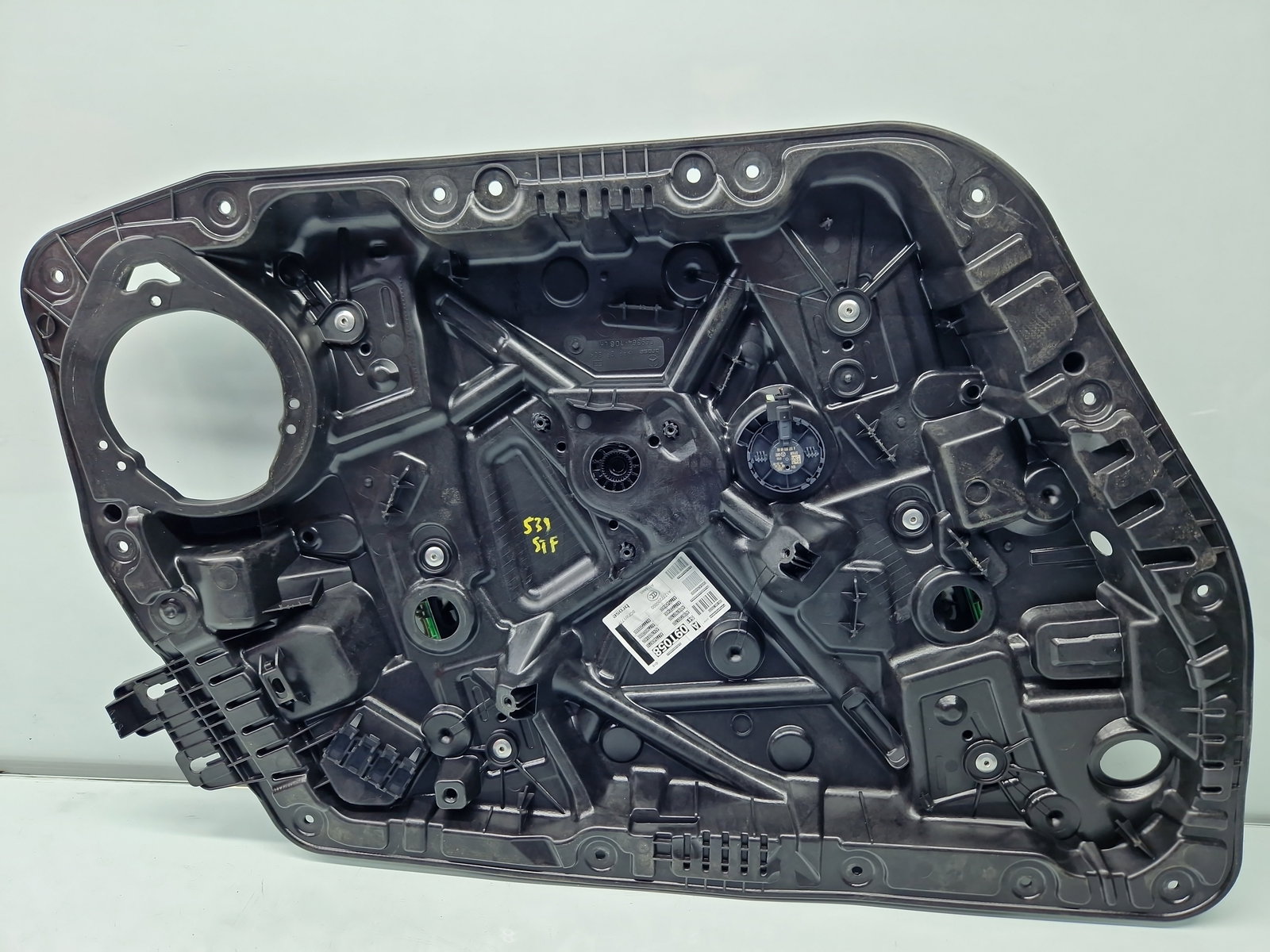 Macara electrica geam stanga fata Mercedes Clasa A (W177) [Fabr 2019-2024] Berlina AMG A1777200000 - imagine 1