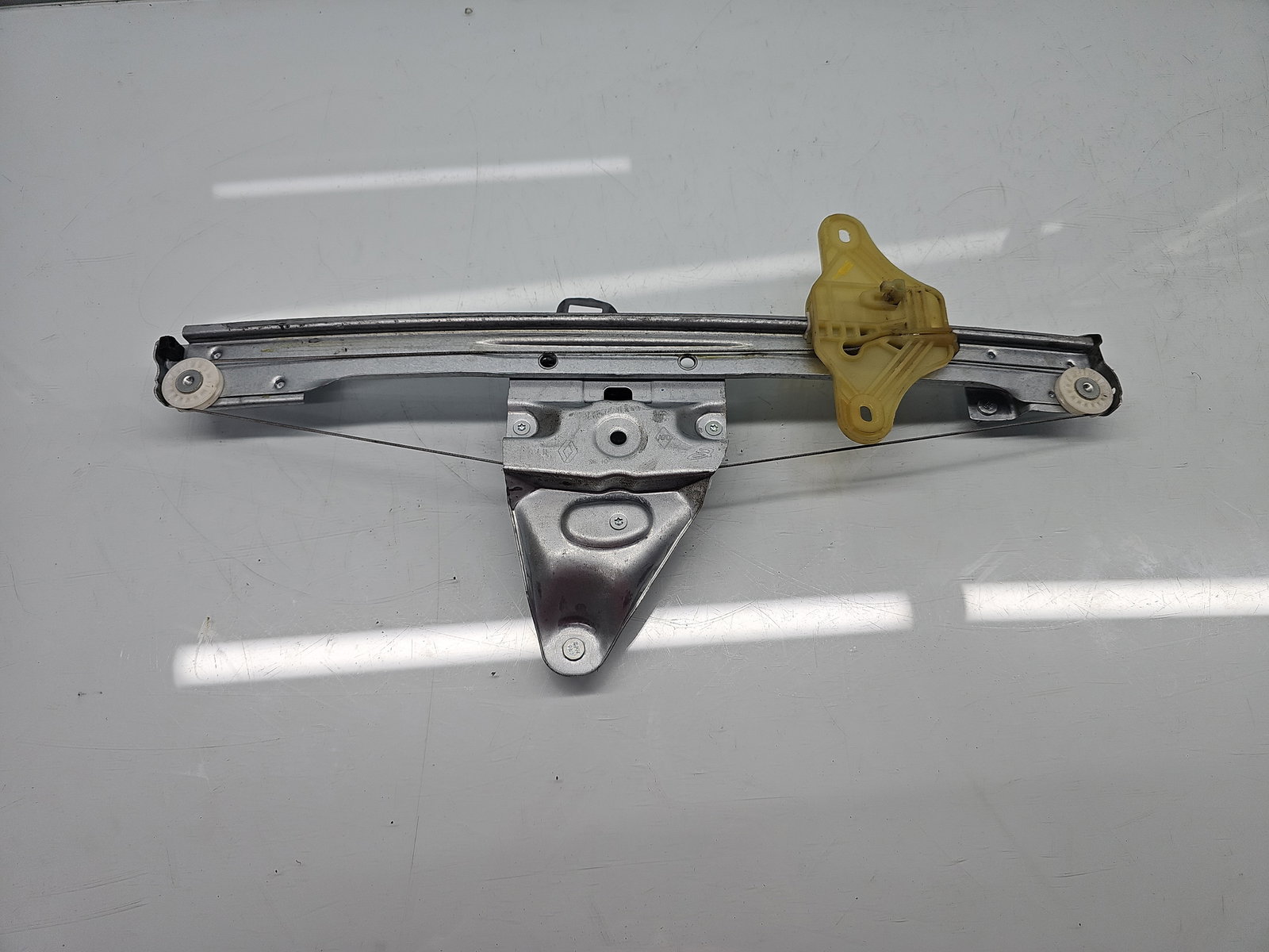 Macara electrica geam stanga fata Dacia Duster 2 [Fabr 2017-2023] 807210272R - imagine 3