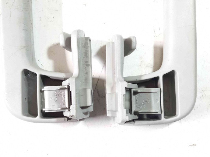 Maner plafon OEM Audi A4 (8EC, B7) [Fabr 2004-2008] 2.0 BLB