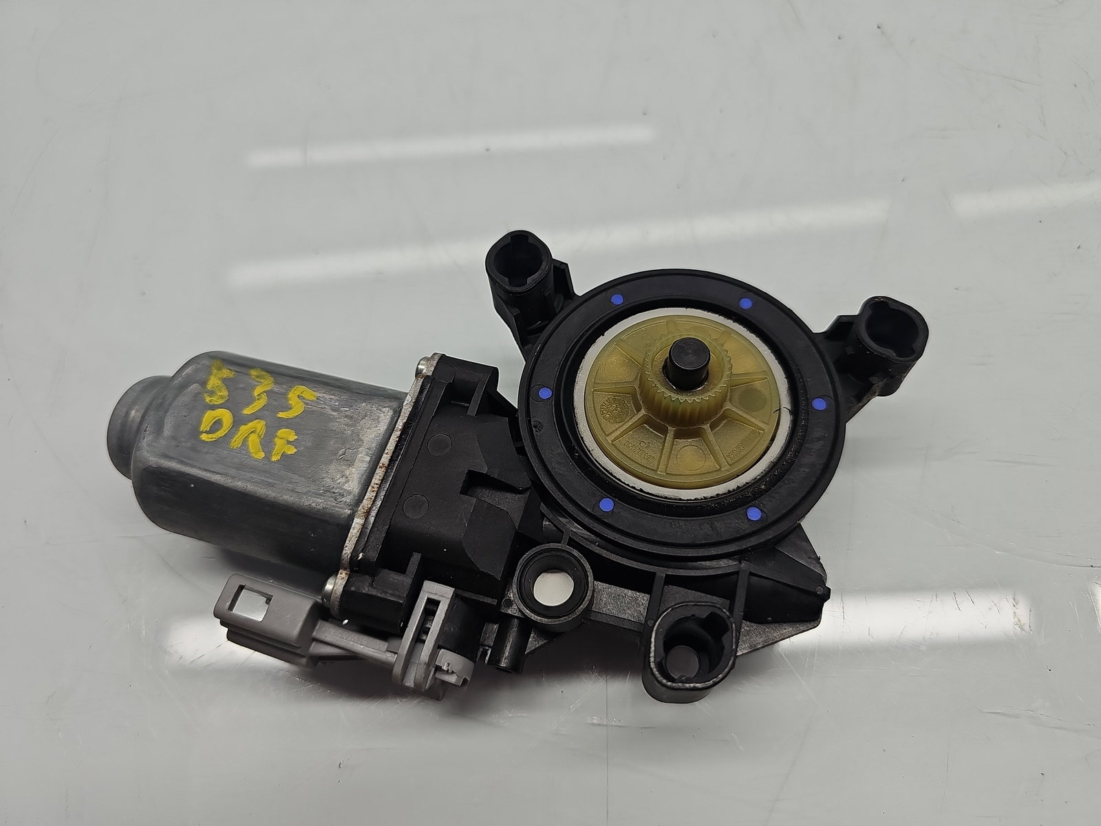 Motoras geam dreapta fata Volkswagen UP [Fabr 2011-2019] 6RU959801 - imagine 1