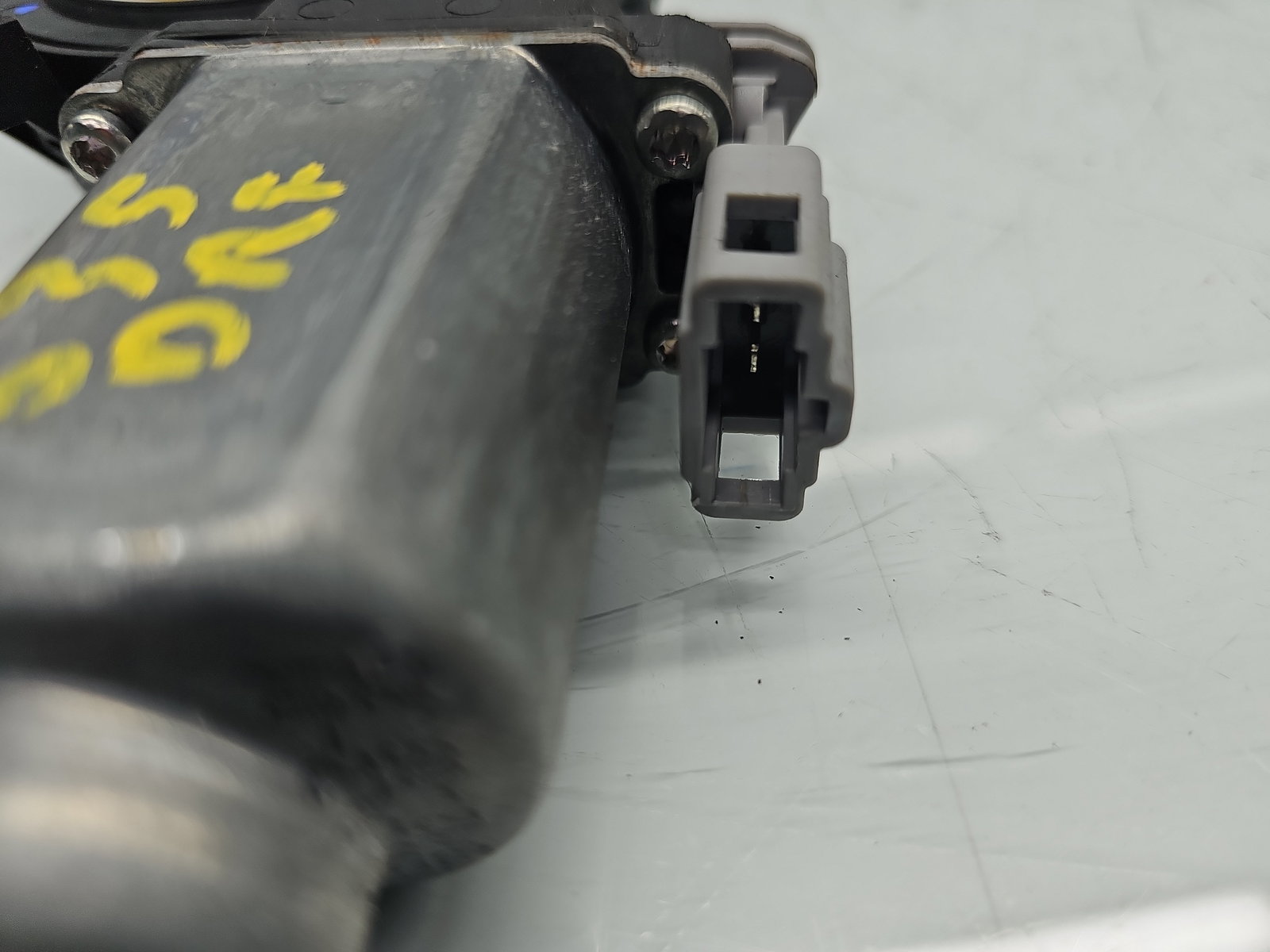 Motoras geam dreapta fata Volkswagen UP [Fabr 2011-2019] 6RU959801 - imagine 3