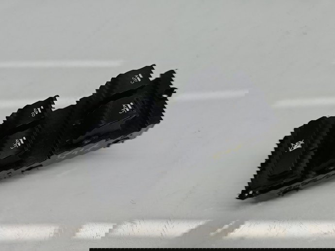 Butoane comanda geamuri sofer Hyundai i40 Wagon [Fabr 2012-2019] 93570-3Z050