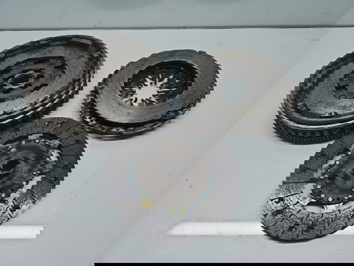 Kit ambreiaj volanta masa dubla Dacia Duster 2 [Fabr 2017-2023] 1.5 DCI K9K872 302054477R 85KW / 115CP