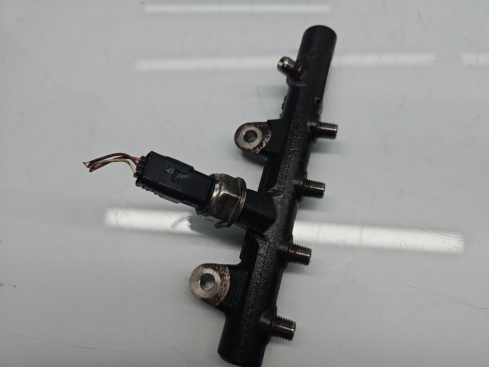 Rampa injectoare Dacia Duster [Fabr 2010-2017] 175210651R 1.5 dCi K9K656 80KW / 109CP - imagine 3