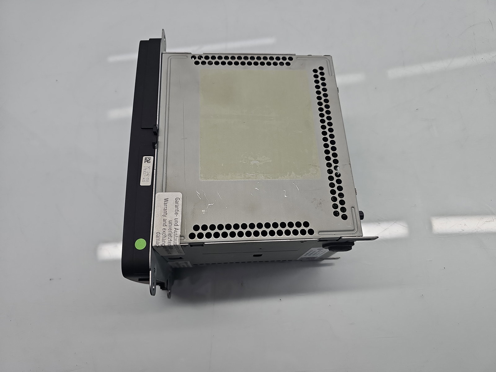 Radio CD cu navigatie Volkswagen Passat CC (358) Facelift [Fabr 2012-2016] 3C8035279G - imagine 3