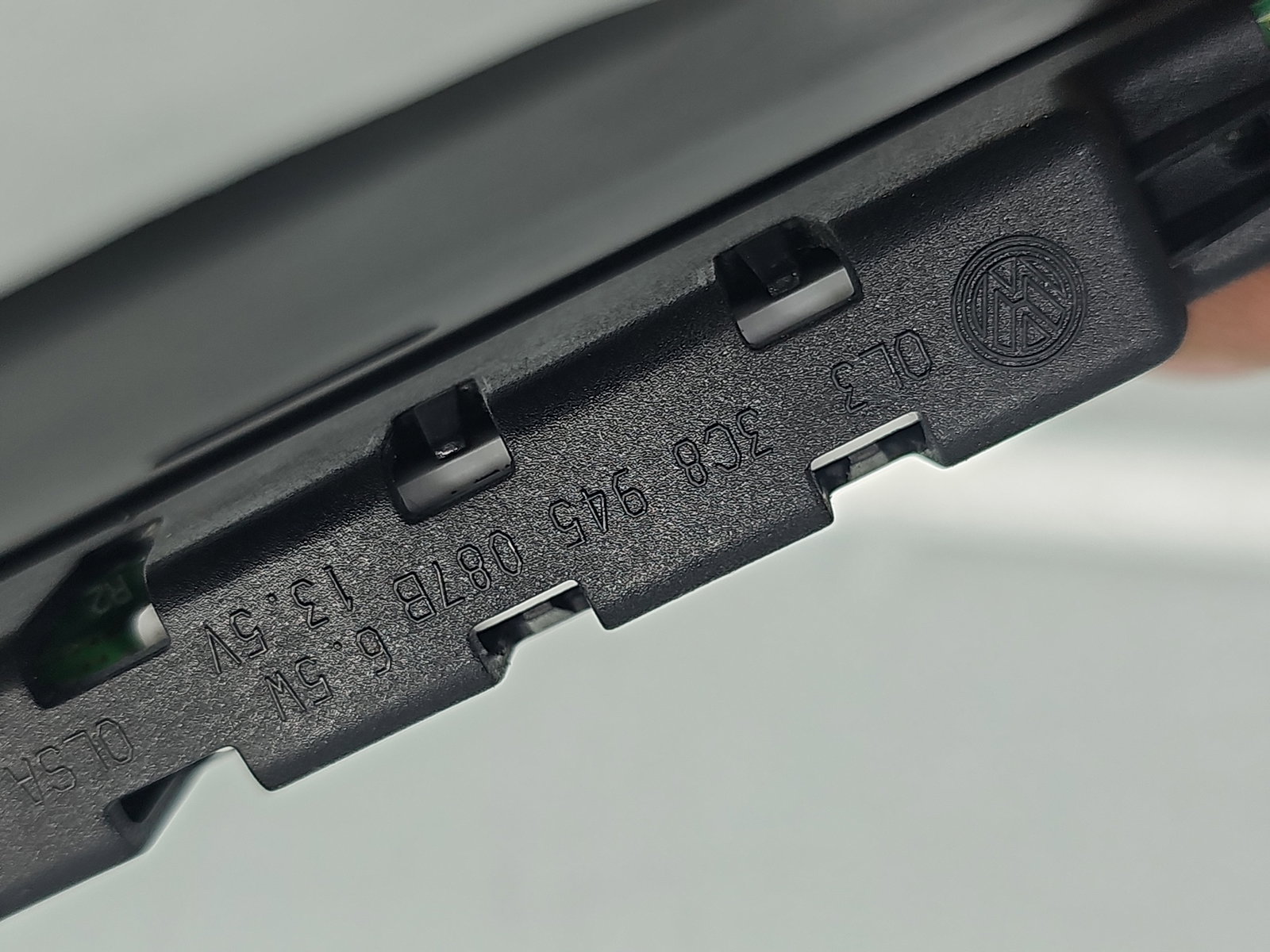 Stop auxiliar Volkswagen Passat CC (358) Facelift [Fabr 2012-2016] 3C8945087B - imagine 5